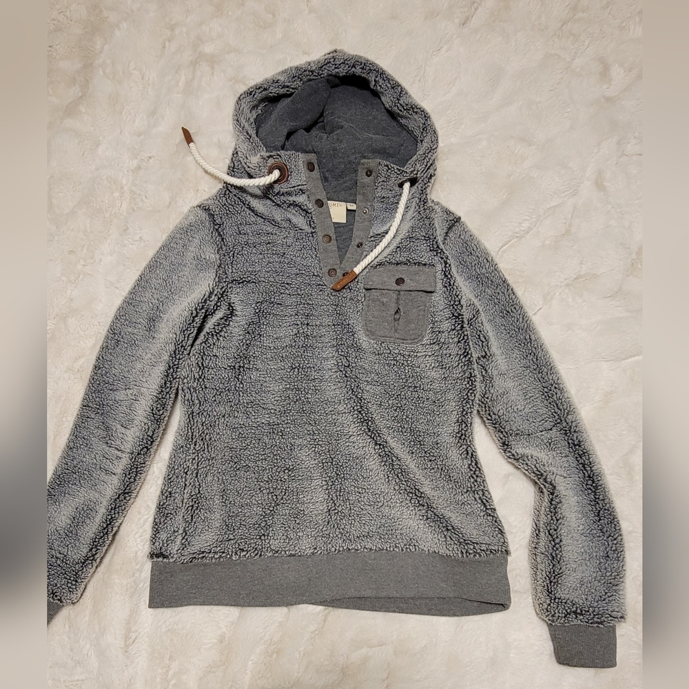 Wanakome Gray Sherpa Women's Sweater